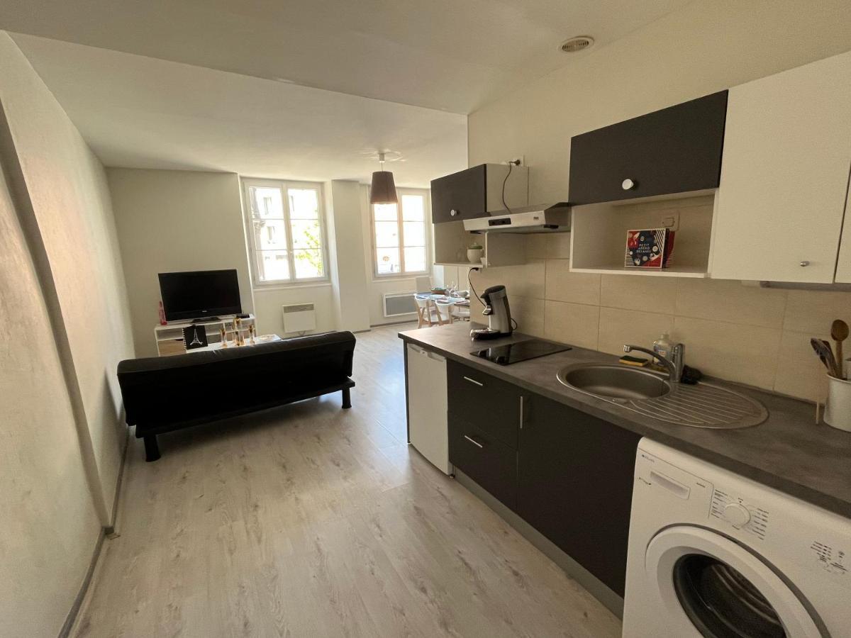 Appartement F2 Au Plein Centre Du Puy-En-Velay Le Puy-en-Velay Exterior photo